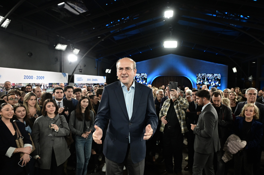 «Στις εκλογές του 2027 κρίνεται το μέλλον της χώρας, πάρτε στην πλάτη σας την μάχη»: Μεγάλη προσέλευση στην εκδήλωση του Κωστή Χατζηδάκη για τα 52 χρόνια της ΟΝΝΕΔ