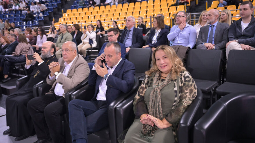 Με προσκεκλημένο το Νίκο Γκάλη υποδέχτηκε το Αριστοτέλειο Πανεπιστήμιο τους πρωτοετείς φοιτητές του