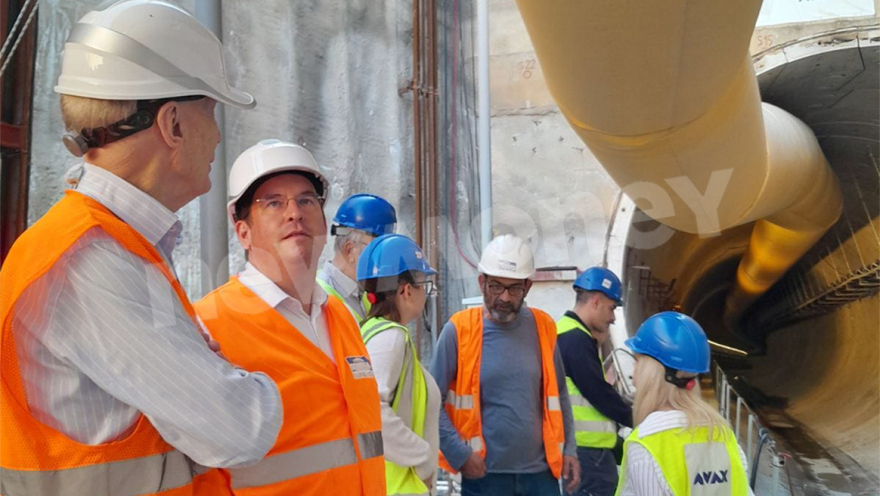 Γραμμή 4: Τι είδε ο Βρετανός «γκουρού» των σηράγγων στην Κυψέλη, σε ένα μήνα η κρίσιμη έκθεση για τον μετροπόντικα