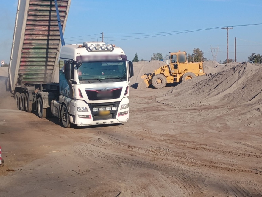 Θεσσαλονίκη: Πάνω από 3.500 τόνοι επικίνδυνων αποβλήτων απορρίφθηκαν παράνομα στον Δήμο Δέλτα – Τρεις συλλήψεις
