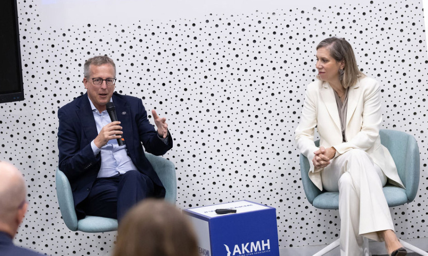 Η Επαγγελματική Εκπαίδευση «Δουλεύει»: 8 στους 10 αποφοίτους Τεχνικών Επαγγελμάτων στην ΑΚΜΗ εργάζονται ήδη