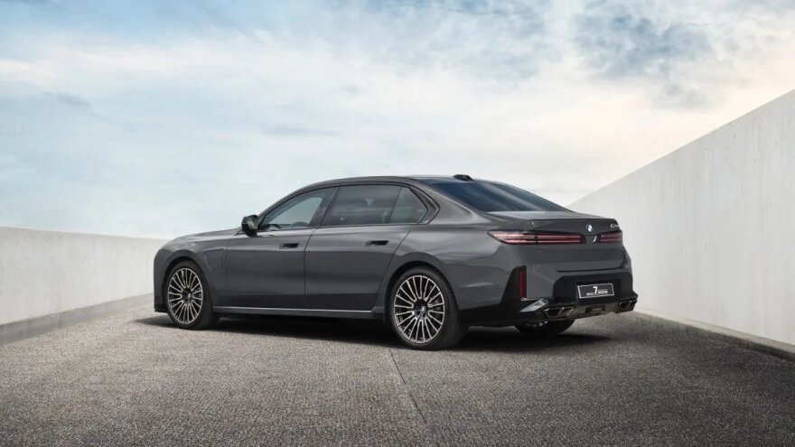 H BMW Σειρά 7 αποκτά θωρακισμένη έκδοση
