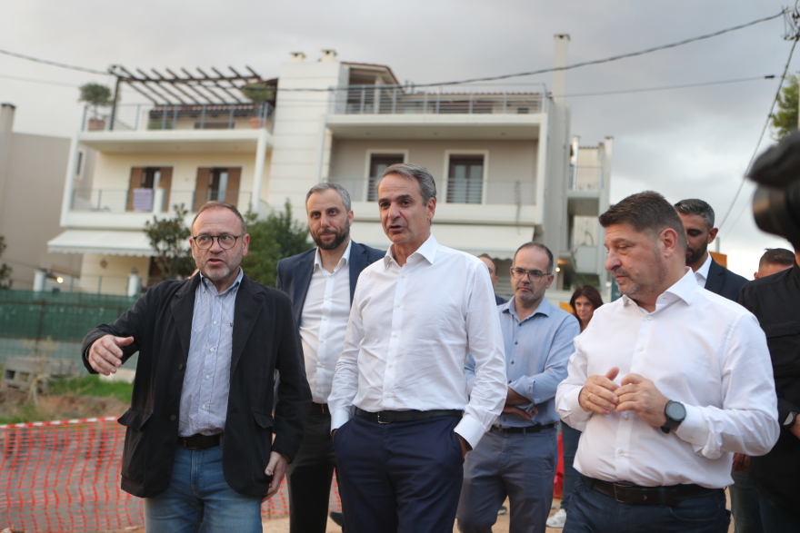 Μητσοτάκης από Βριλήσσια: Η αυτοδυναμία είναι πολιτικός μονόδρομος - Η Pizza Fan είναι τα «μεγάλα ψάρια» και αυτά μας ενδιαφέρουν