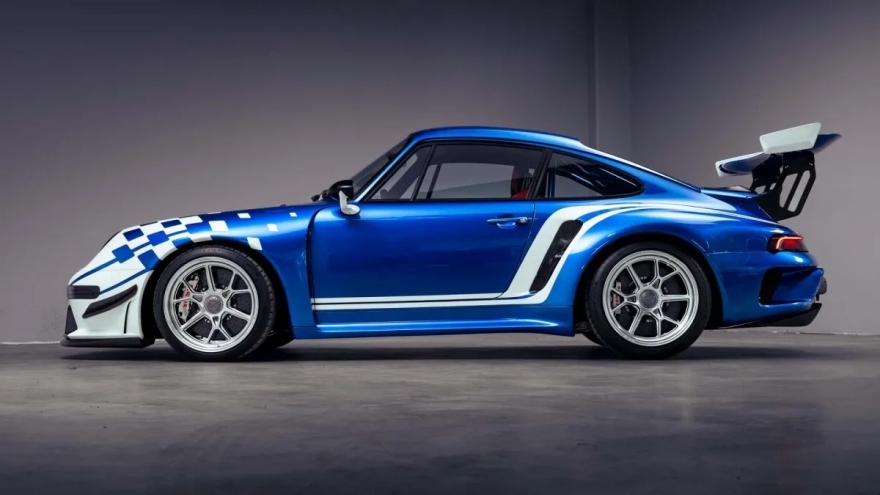 O Martin Brundle έχει την δική του Porsche 911
