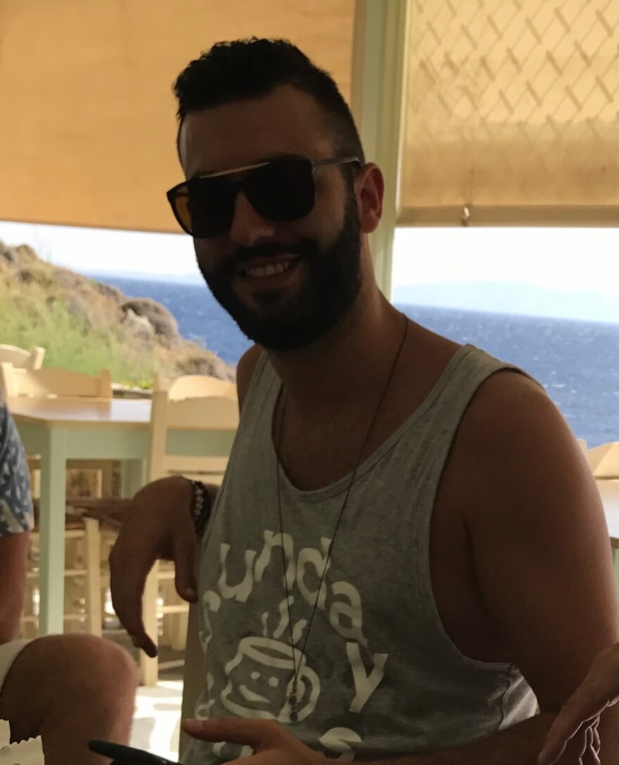 Οι ευχές της Ελένης Μενεγάκη στον αδελφό της για τα 40ά γενέθλιά του: Τα πιο όμορφα είναι μπροστά σου