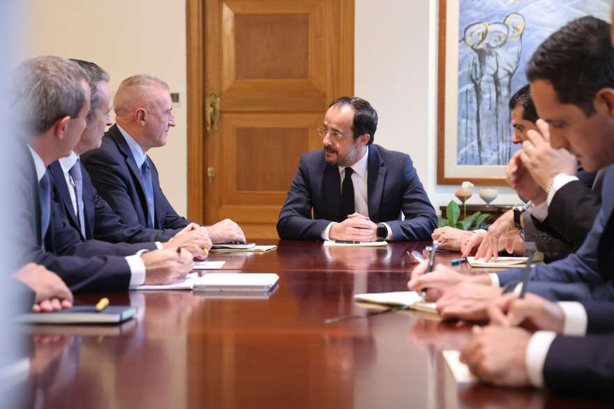 Υπογραφές για έργα έως 1,8 δισ. δολαρίων στο κοίτασμα «Κρόνος» της Κύπρου