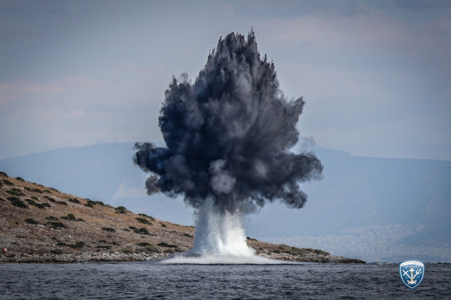 Εντυπωσιακές εικόνες από την άσκηση «Aegean Seal 26» σε Σαρωνικό και Ευβοϊκό: Δύτες, ταχύπλοα και ελικόπτερα σε επιχειρήσεις εξουδετέρωσης ναρκών