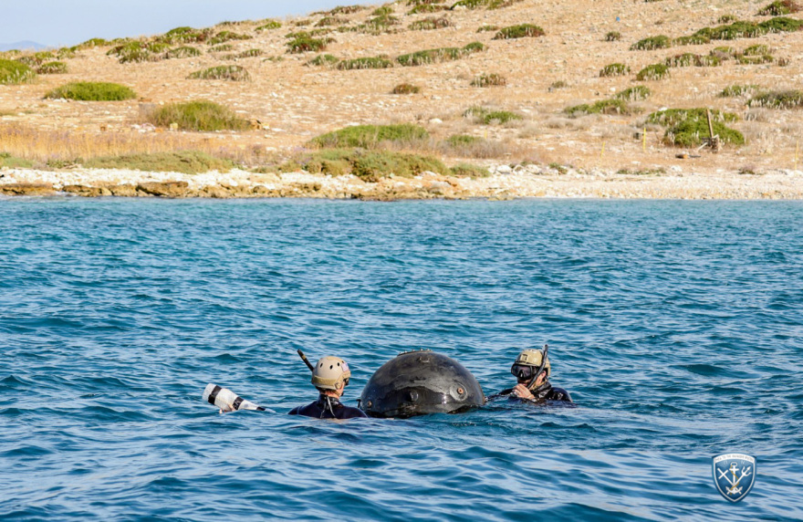 Εντυπωσιακές εικόνες από την άσκηση «Aegean Seal 26» σε Σαρωνικό και Ευβοϊκό: Δύτες, ταχύπλοα και ελικόπτερα σε επιχειρήσεις εξουδετέρωσης ναρκών