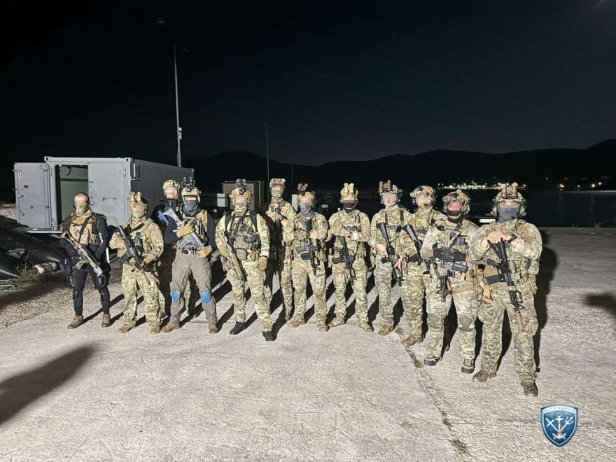 Εντυπωσιακές εικόνες από την άσκηση «Aegean Seal 26» σε Σαρωνικό και Ευβοϊκό: Δύτες, ταχύπλοα και ελικόπτερα σε επιχειρήσεις εξουδετέρωσης ναρκών
