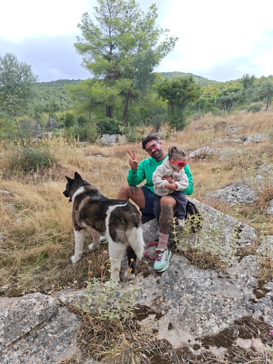 Η εξομολόγηση του Δημήτρη Αλεξάνδρου για τον γιο του: Δεν έχει σημασία πού βρίσκομαι ή τι κάνω, αρκεί να ξέρω ότι έχω εκείνον