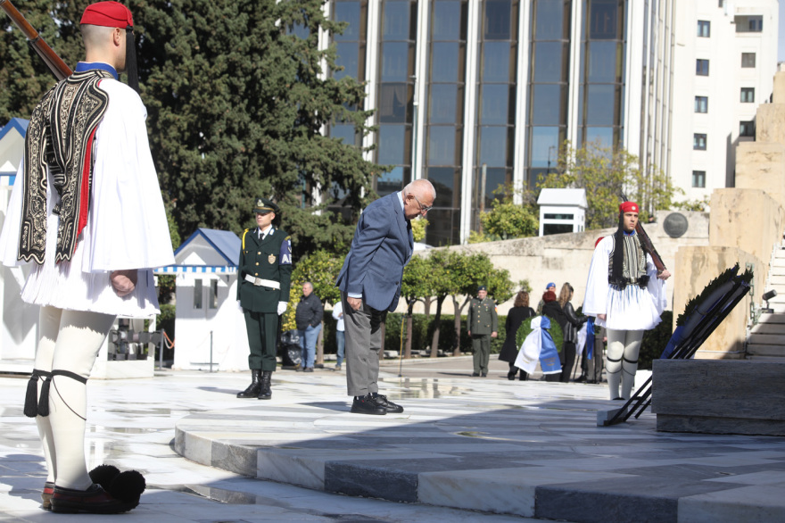 Με τη μαθητική παρέλαση τιμά η Αθήνα την Εθνική Επέτειο της 28ης Οκτωβρίου, δείτε φωτογραφίες και βίντεο