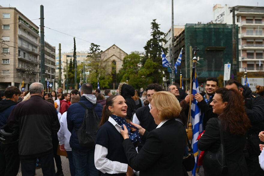 Με τη μαθητική παρέλαση τιμά η Αθήνα την Εθνική Επέτειο της 28ης Οκτωβρίου, δείτε φωτογραφίες και βίντεο