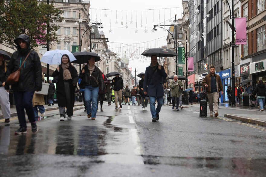 H Oxford Street του Λονδίνου μετατράπηκε σε πεζόδρομο, δείτε βίντεο και φωτογραφίες