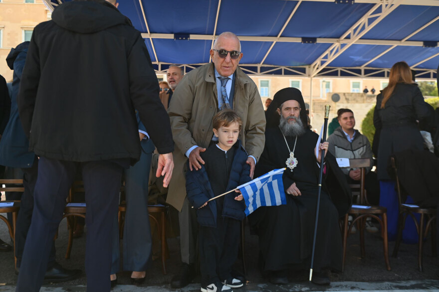 Με τη μαθητική παρέλαση τιμά η Αθήνα την Εθνική Επέτειο της 28ης Οκτωβρίου, δείτε φωτογραφίες και βίντεο