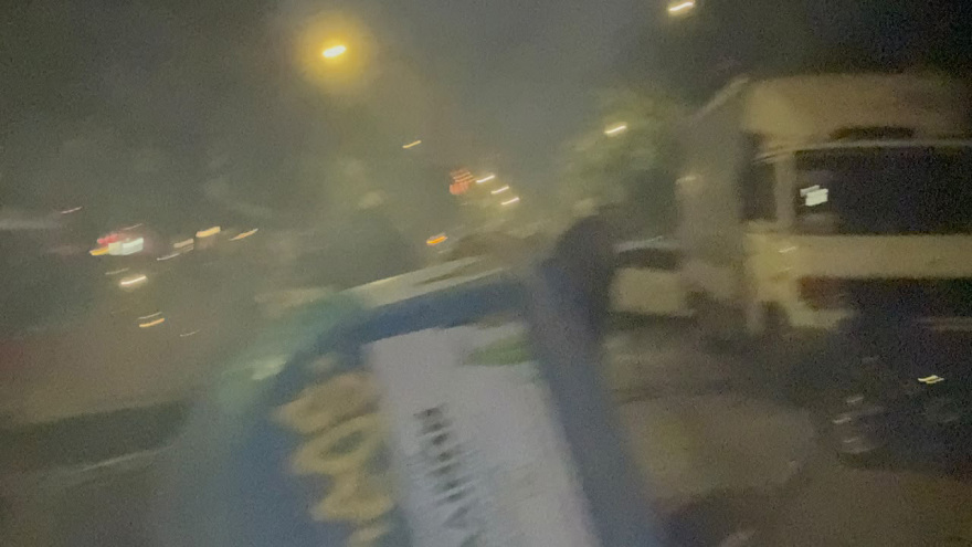 Επεισόδια στη συγκέντρωση διαμαρτυρίας για την ομιλία του Κασιδιάρη στη Θεσσαλονίκη, βίντεο και φωτογραφίες