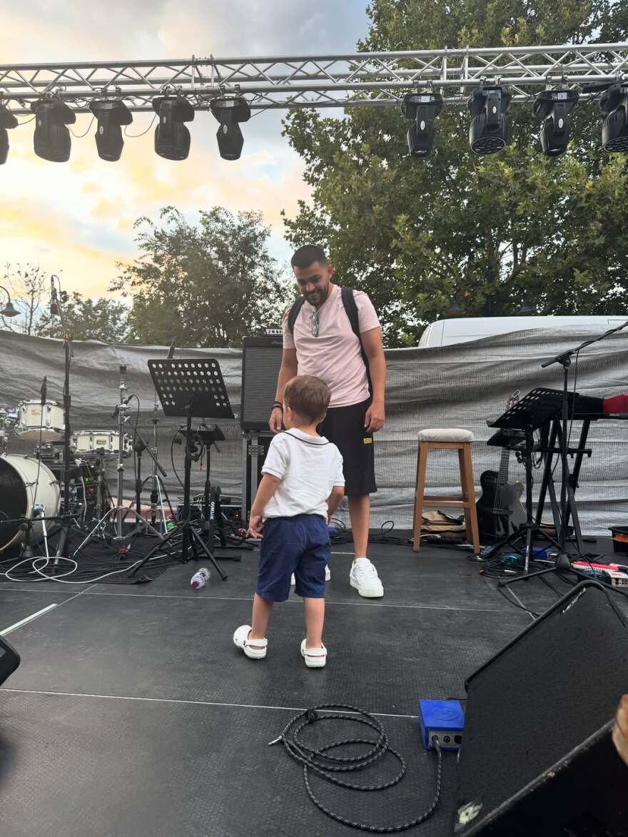 Το πάρτι της Λάουρα Νάργες για τα γενέθλιά της - «Καλώς ήρθαν τα 35» έγραψε