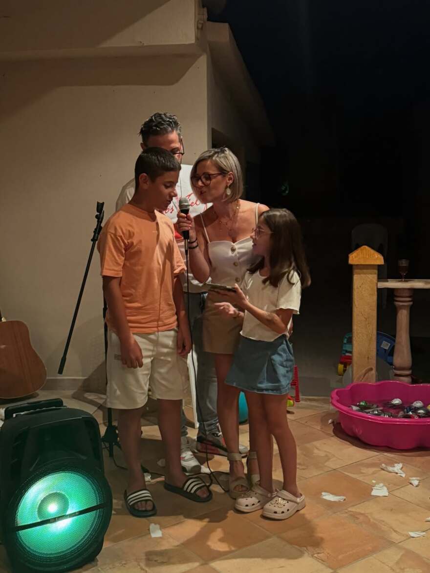 Το πάρτι της Λάουρα Νάργες για τα γενέθλιά της - «Καλώς ήρθαν τα 35» έγραψε