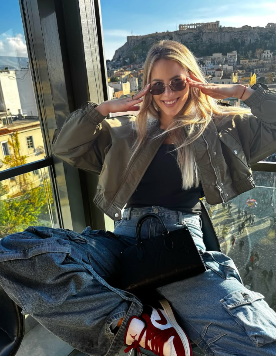 Κυριακάτικη βόλτα σε Μοναστηράκι και Πλάκα για Βιλντόζα - Τάασιτς - Φωτογραφίες 