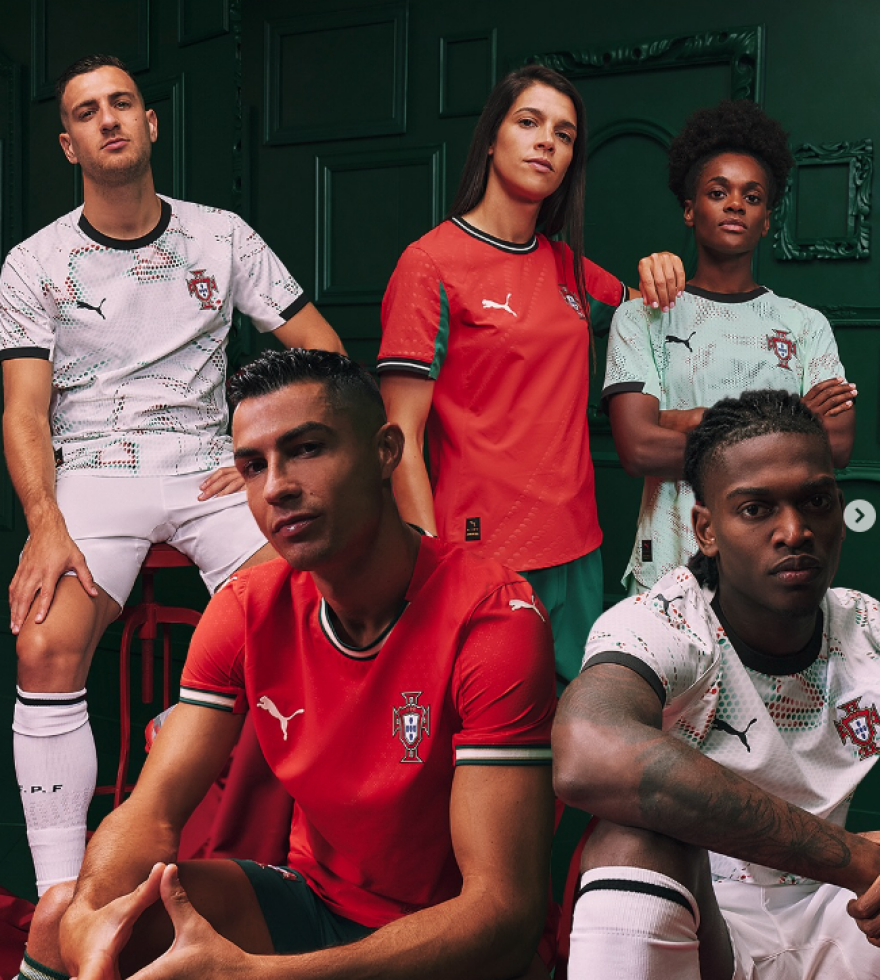 Κριστιάνο Ρονάλντο: Ποζάρει με τη νέα φανέλα της Πορτογαλίας και ετοιμάζεται για το Μουντιάλ 2026 - Βίντεο