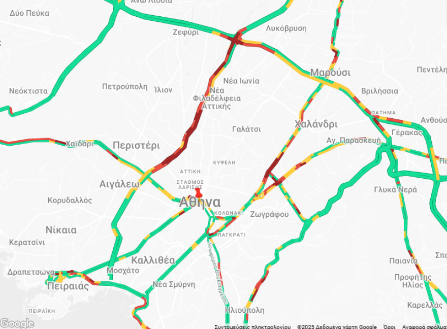 Κίνηση στους δρόμους: Μποτιλιαρισμένος ο Κηφισός λόγω τροχαίου, καθυστερήσεις στην Αττική Οδό