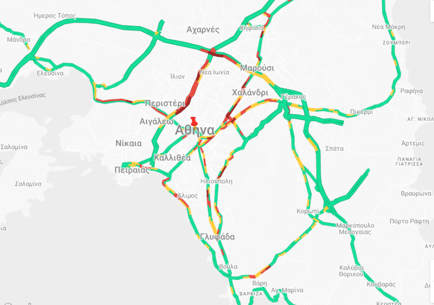 Κίνηση τώρα: Μποτιλιαρισμένος ο Κηφισός, 20λεπτες καθυστερήσεις στην Αττική Οδό