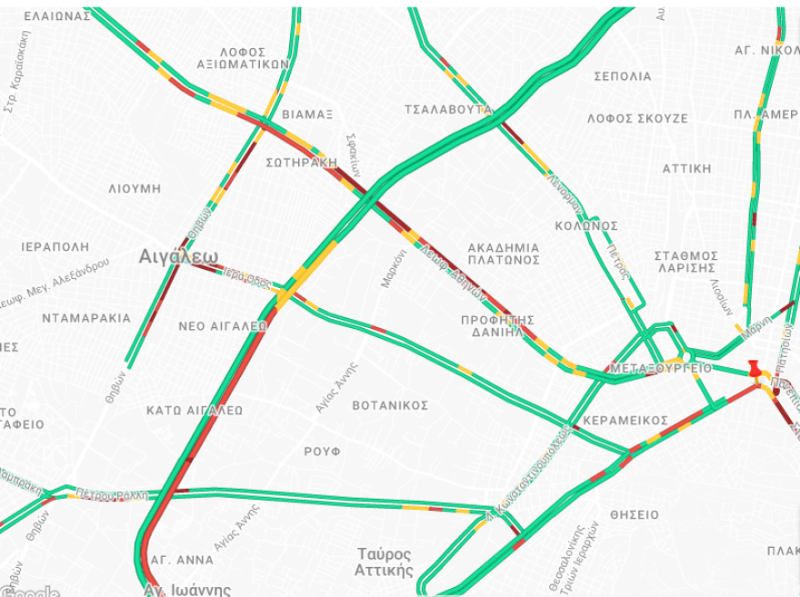 Κίνηση τώρα: Τροχαίο στη Λεωφόρο Αθηνών - Φορτηγό συγκρούστηκε με δίκυκλο, καθυστερήσεις στην περιοχή