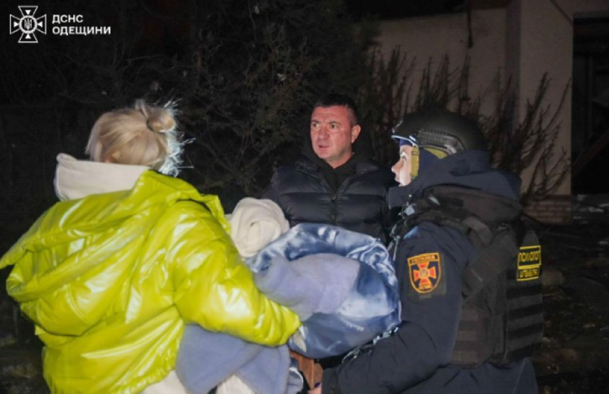 Τέσσερις τραυματίες, ζημιές σε ενεργειακές υποδομές της νοτιοδυτικής Ουκρανίας από επίθεση ρωσικών drone