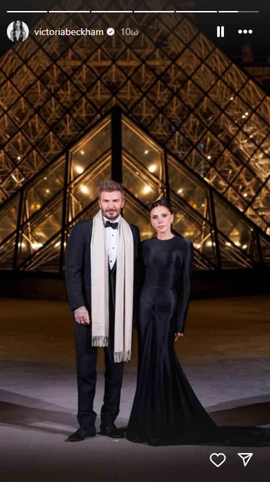 Εβδομάδα Μόδας στο Παρίσι: Οι σταρ που «έκλεψαν» την παράσταση στο Μουσείο του Λούβρου