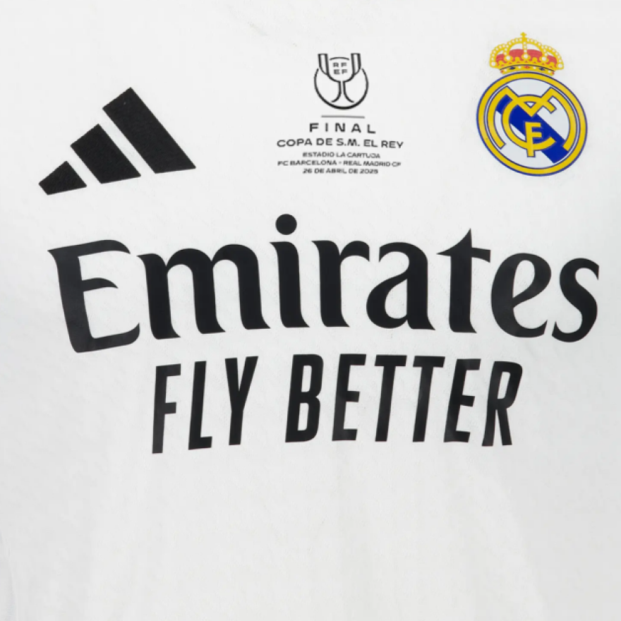 Έως και 190 ευρώ η επετειακή φανέλα της Ρεάλ Μαδρίτης για τον τελικό του Κυπέλλου Ισπανίας με την Μπαρτσελόνα - Φωτογραφίες