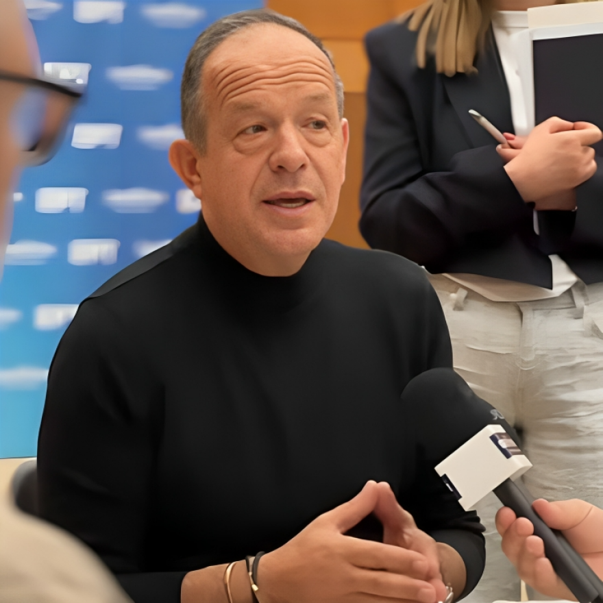 Eurovision 2025: Η Κλαυδία θα εμφανιστεί μόνη της στη σκηνή - To φόρεμα και τα σκουλαρίκια της γιαγιάς της