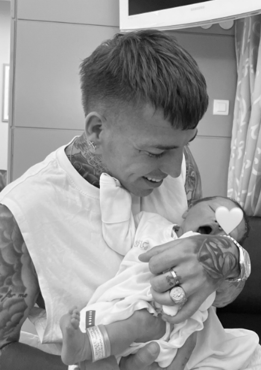 ΠΑΟΚ: Έγινε πατέρας ο Μπράντον Τόμας - Φωτογραφίες 