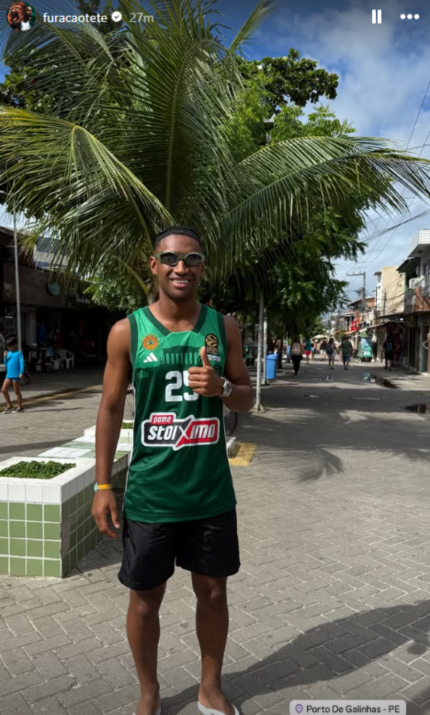 Παναθηναϊκός: Κυκλοφορεί με φανέλα Ναν στις διακοπές του στη Βραζιλία ο Τετέ - Φωτογραφία 