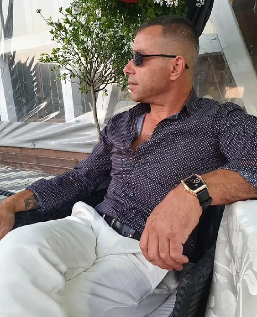 Άγρια δολοφονία 23χρονης εγκύου στη Ρουμανία: Ο 49χρονος πρώην σύντροφός της τη σκότωσε μπροστά στα μάτια της κόρης της, δείτε βίντεο Άγρια δολοφονία 23χρονης εγκύου στη Ρουμανία: Ο 49χρονος πρώην σύντροφός της τη σκότωσε μπροστά στα μάτια της κόρης της, δείτε βίντεο