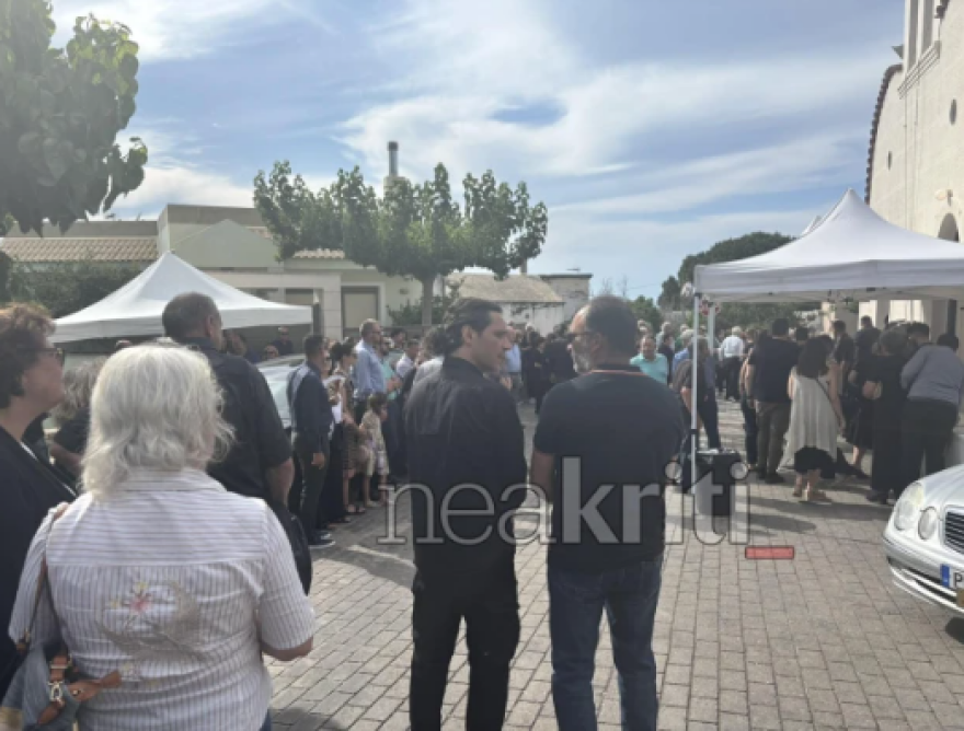 Έπεσε η αυλαία της οικογενειακής τραγωδίας με τον 87χρονο που σκότωσε τη γυναίκα του στο νοσοκομείο Ρεθύμνου – Κηδεύτηκε το ζευγάρι