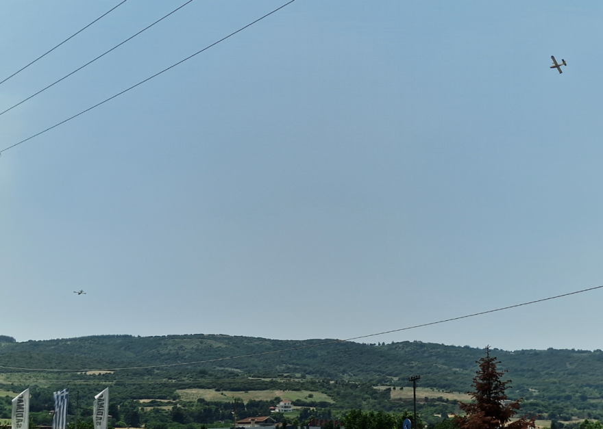 Φωτιά τώρα στο Ωραιόκαστρο Θεσσαλονίκης, σηκώθηκαν πέντε αεροσκάφη Φωτιά τώρα στο Ωραιόκαστρο Θεσσαλονίκης, σηκώθηκαν πέντε αεροσκάφη