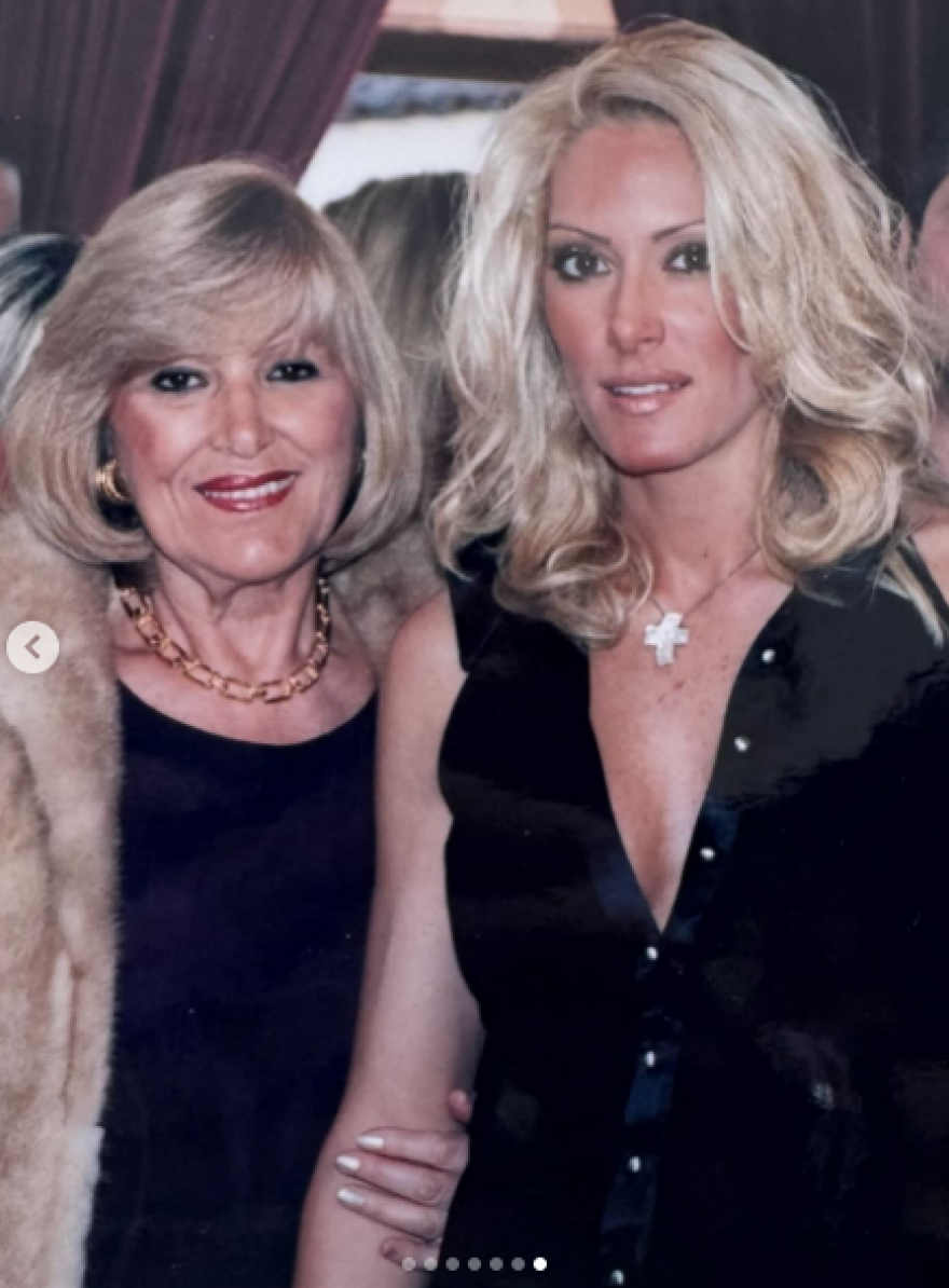 Ορθούλα Παπαδάκου: Πέθανε η μητέρα της - «Δεν υπάρχουν λόγια να εκφράσω τον πόνο μου»