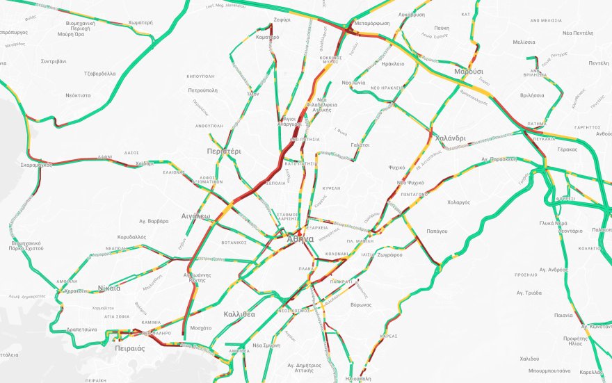 Κίνηση στους δρόμους: Σημειωτόν στην Ποσειδώνος λόγω τροχαίου στο ρεύμα προς Γλυφάδα, ουρά χιλιομέτρων και στον Κηφισό - Live εικόνα