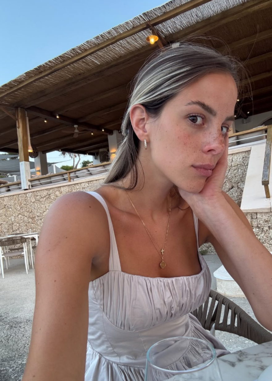 Διακοπές σε Πόρτο Χέλι και Σπέτσες πριν την μετακόμιση στη Μπολόνια για Βιλντόζα και Τάσιτς - Φωτογραφίες 