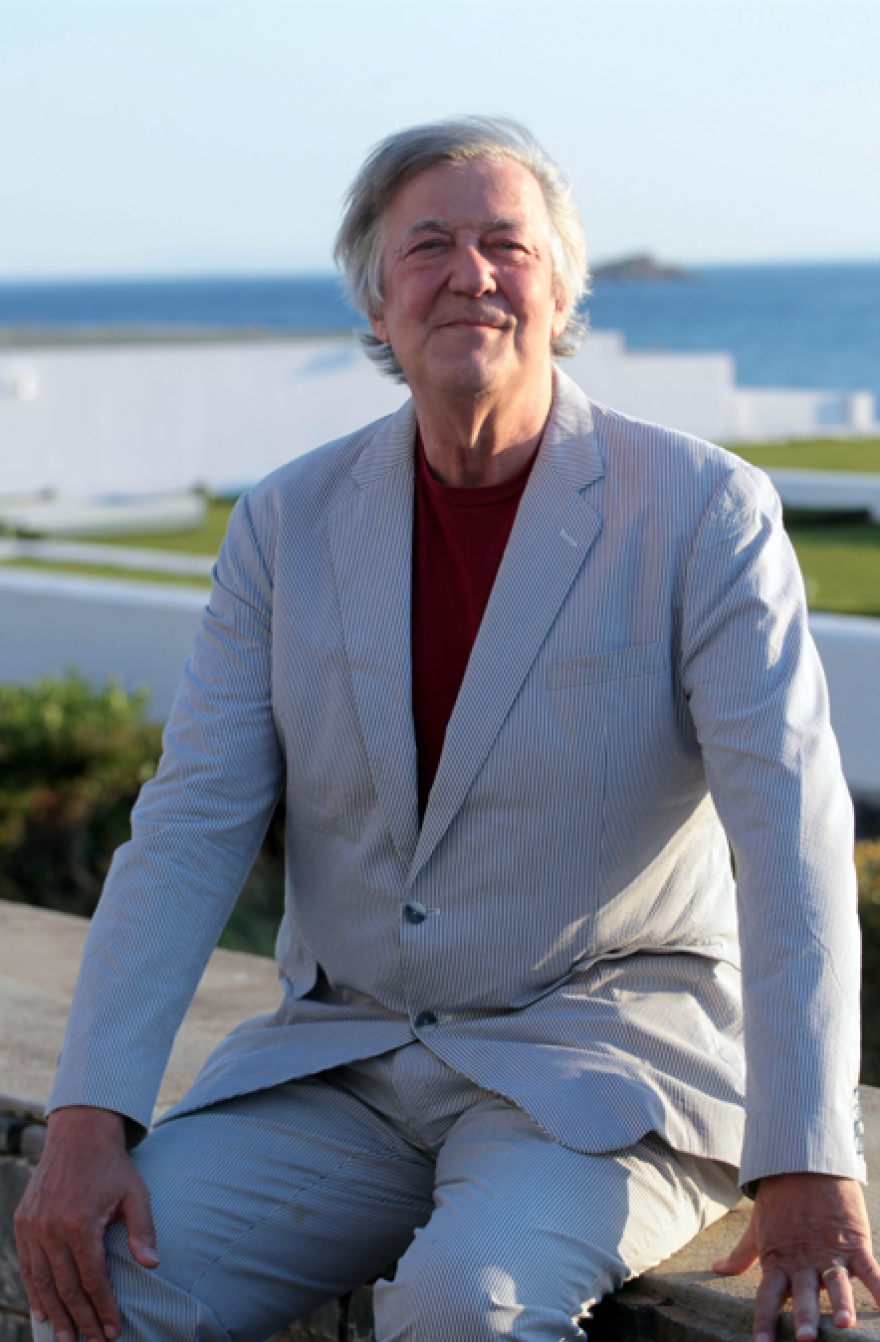 Στίβεν Φράι: Οι φωτογραφίες από την επίσκεψή του στην Ελλάδα