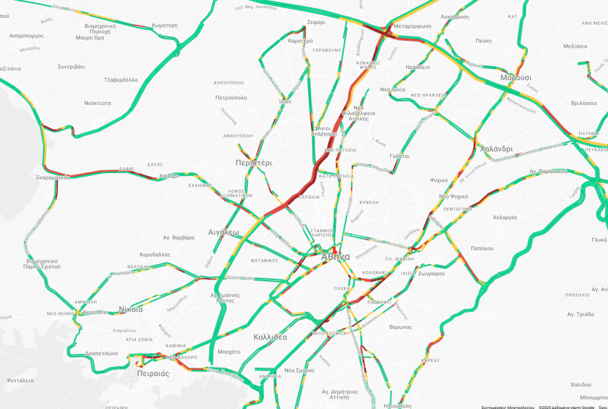 Κίνηση στους δρόμους τώρα live: Ουρές χιλιομέτρων σε Κηφισό και Σκαραμαγκά, καθυστερήσεις και στην Αττική Οδό
