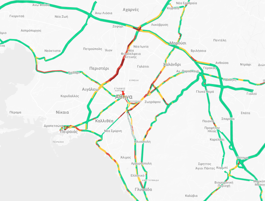 Κίνηση στους δρόμους τώρα live: Με δυσκολία σε Κηφισό και Κηφισίας, γεμάτο το λιμάνι του Πειραιά με ταξιδιώτες
