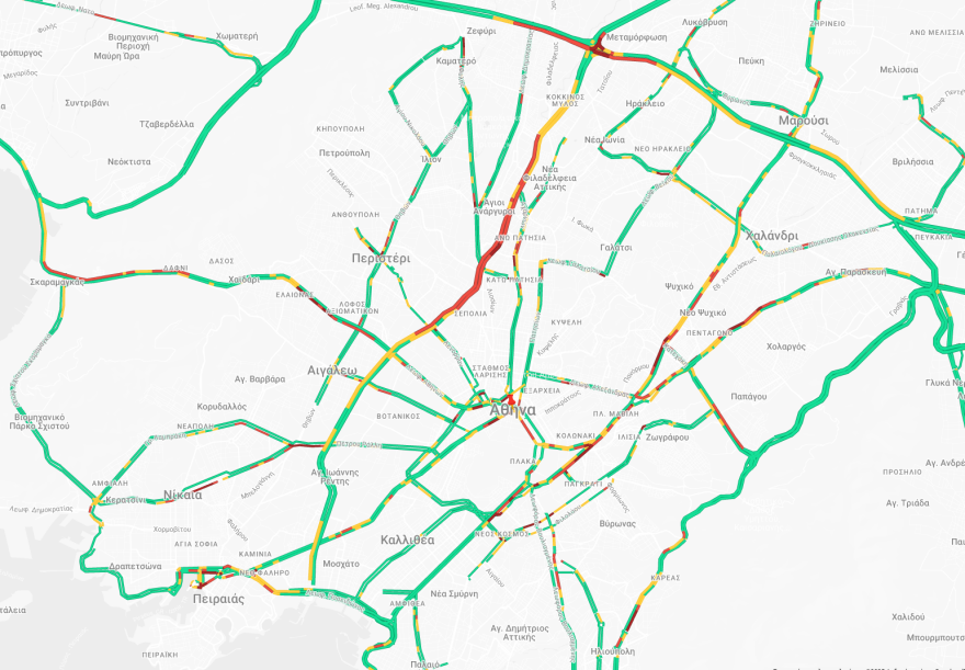 Έντονο μποτιλιάρισμα σε  Κηφισό και Πειραιά, συνεχίζονται οι καθυστερήσεις και στην Αττική Οδό 