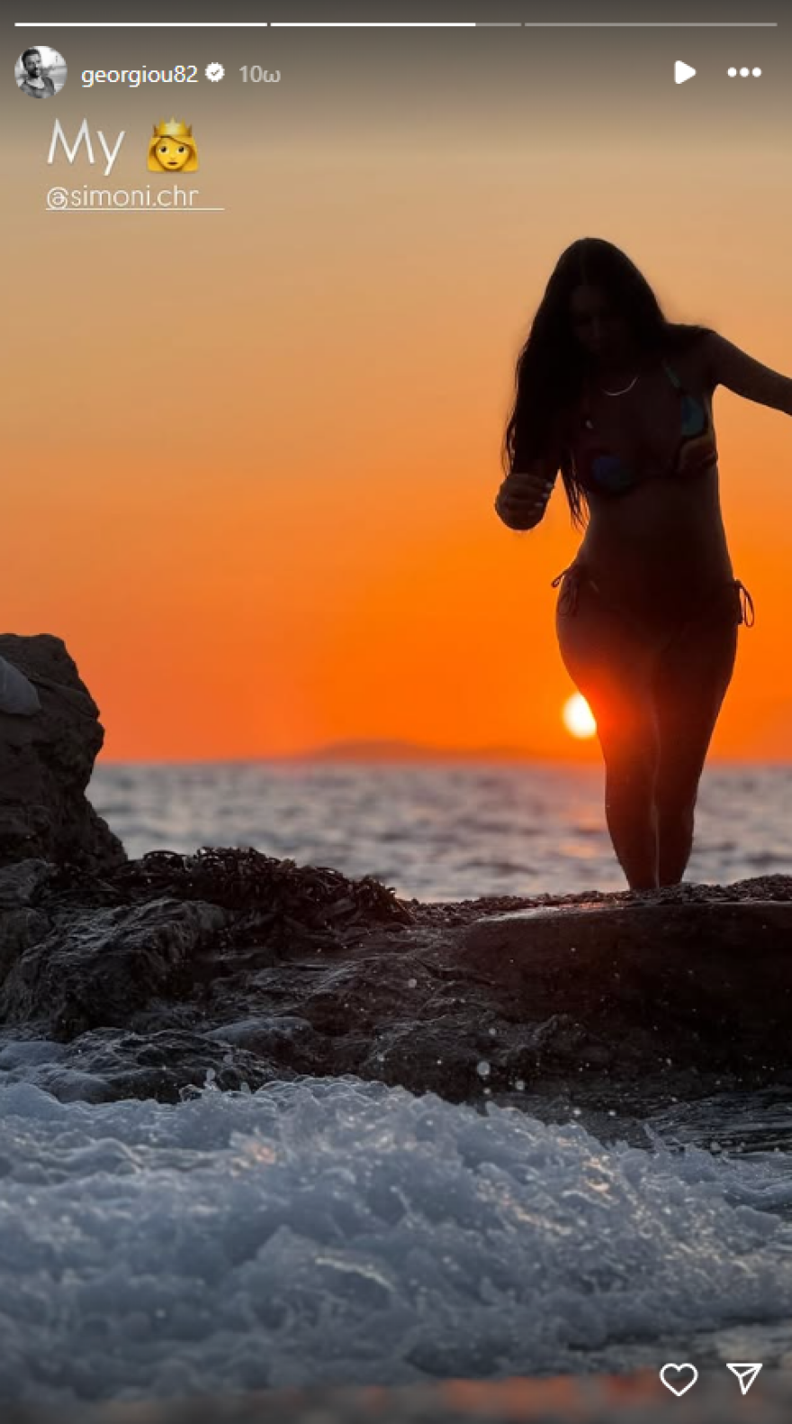 Σιμώνη Χριστοδούλου: Ο Ανδρέας Γεωργίου τη φωτογράφισε σε προχωρημένη εγκυμοσύνη στην παραλία
