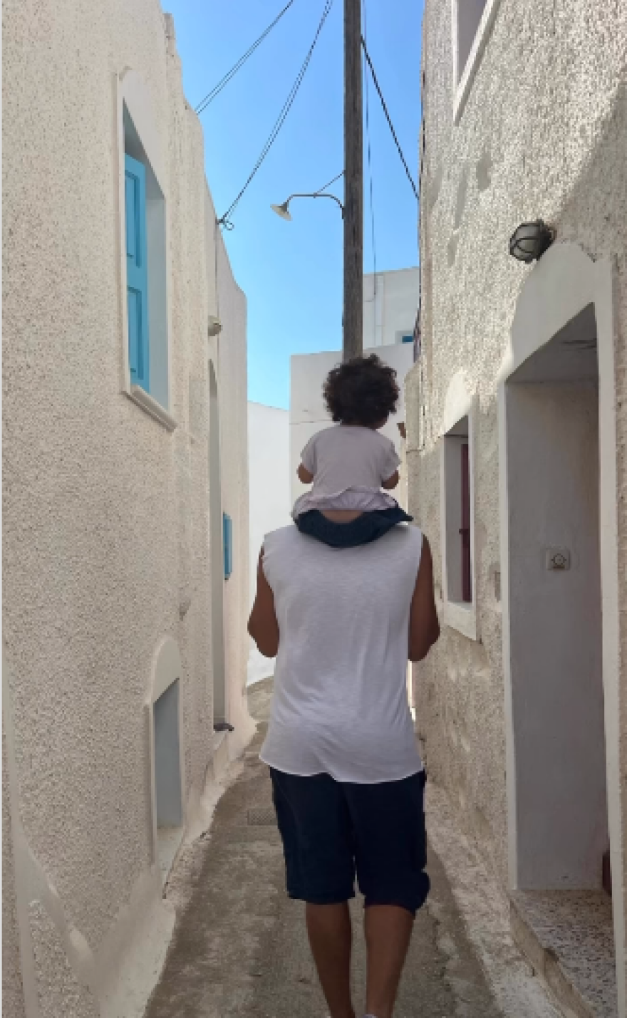 Δανάη Μιχαλάκη: Το φωτογραφικό άλμπουμ από τις διακοπές της στην Αμοργό