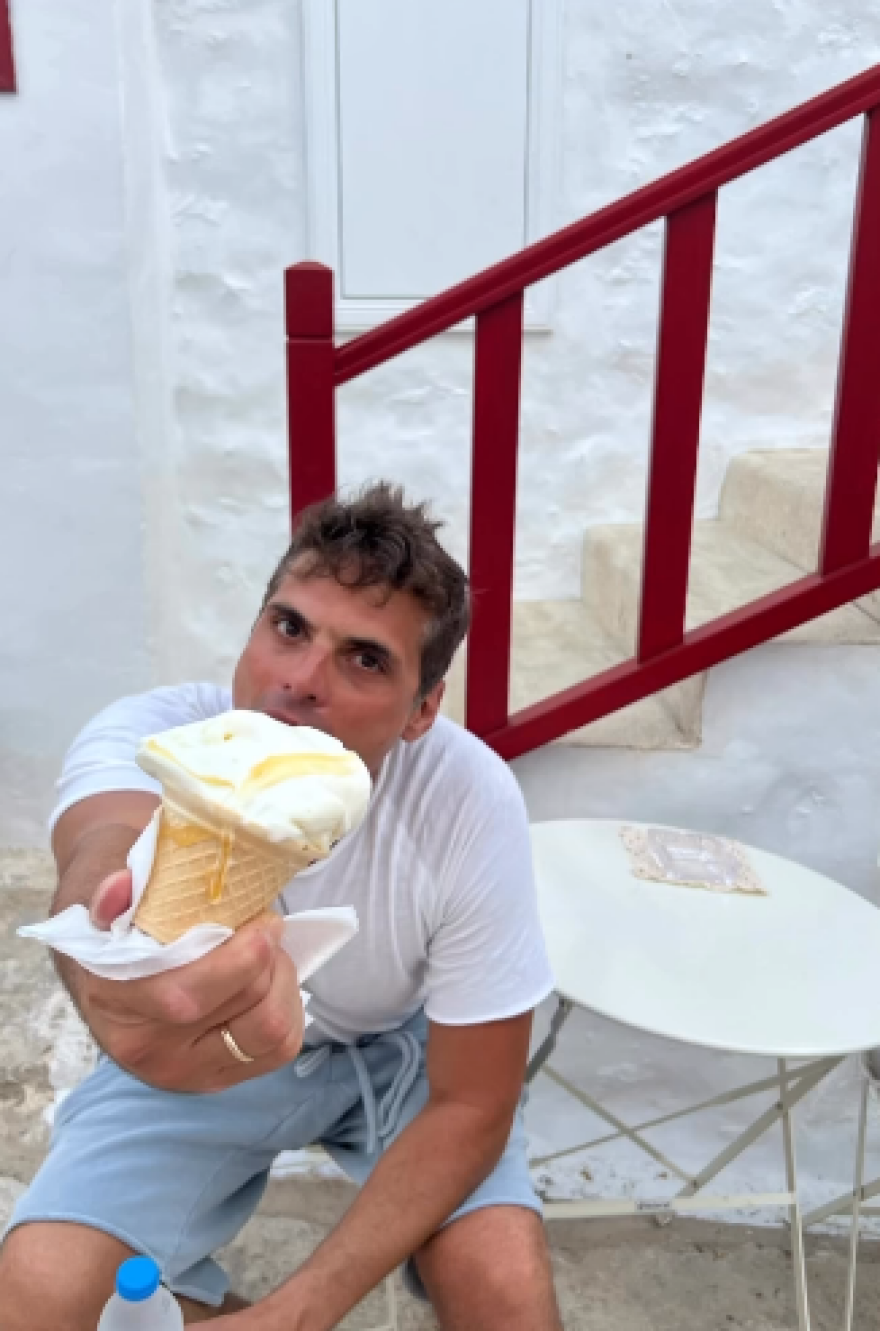 Δανάη Μιχαλάκη: Το φωτογραφικό άλμπουμ από τις διακοπές της στην Αμοργό