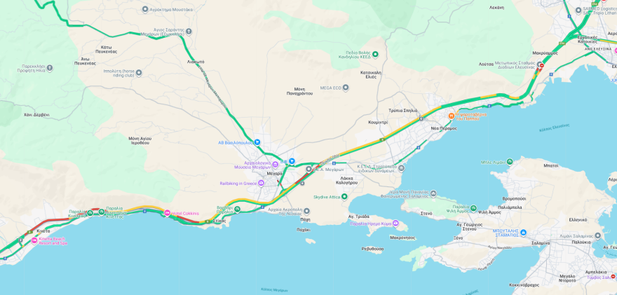 Αυξημένη η κίνηση προς τα διόδια Ελευσίνας, οι Αθηναίοι συνεχίζουν να εγκαταλείπουν το κλεινόν άστυ