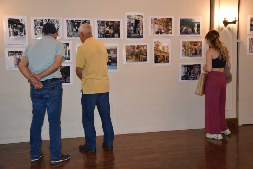«Παλιές Φωτογραφίες Λέσβου»: Ψηφιακή γέφυρα με το παρελθόν και ζωντανή μνήμη του νησιού

