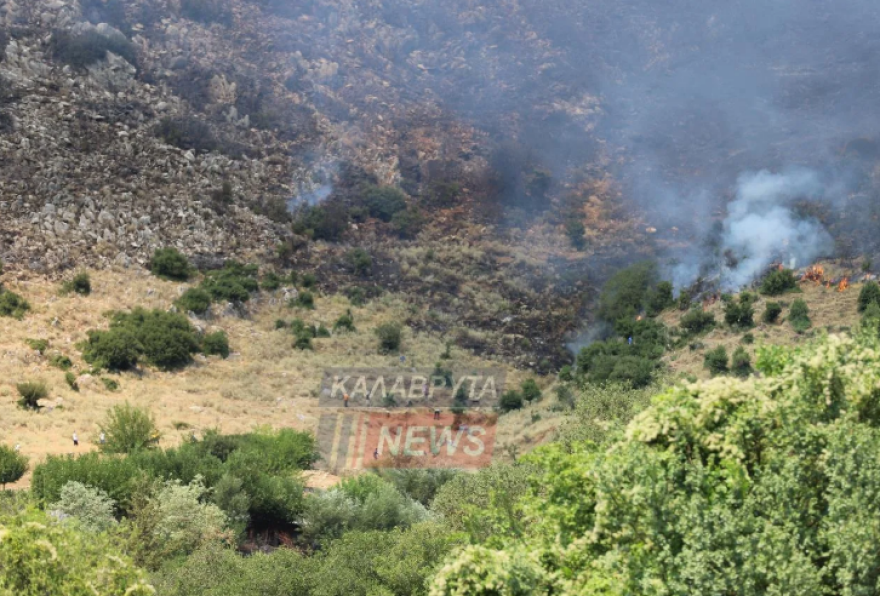 Καλύτερη η εικόνα της φωτιάς στο Λιβάδι Καλαβρύτων - Δείτε βίντεο