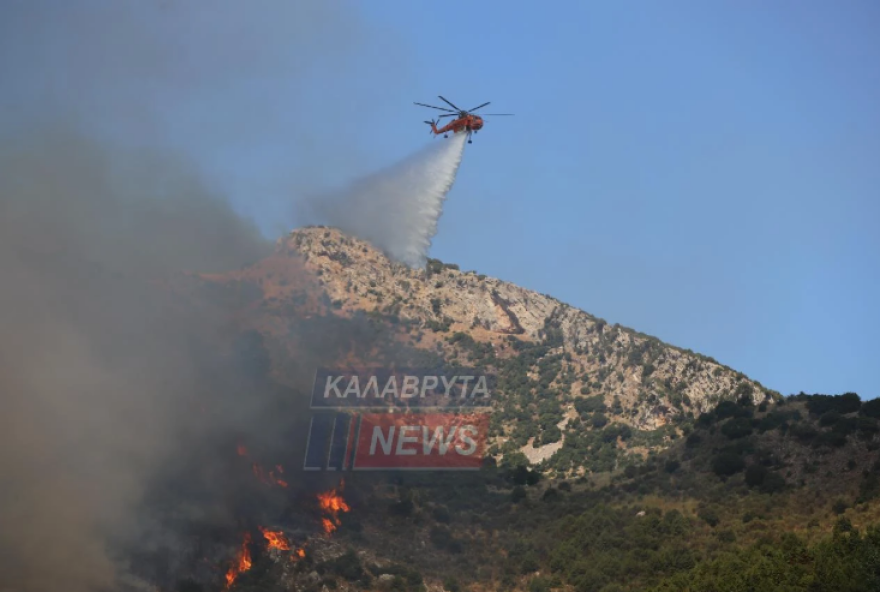 Καλύτερη η εικόνα της φωτιάς στο Λιβάδι Καλαβρύτων - Δείτε βίντεο