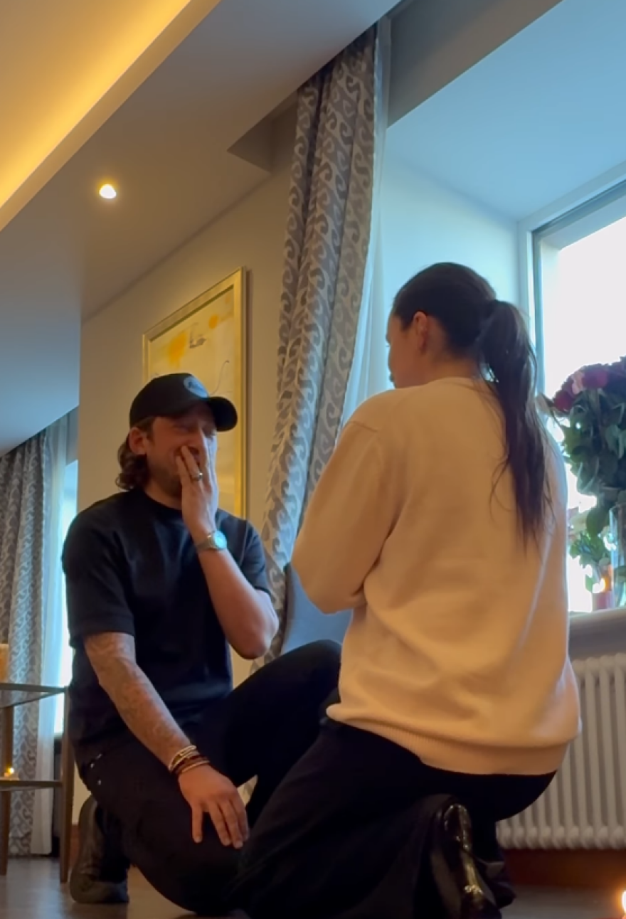 Η Μπέλα Θορν έκανε πρόταση γάμου στον σύντροφό της - Δείτε φωτογραφίες και βίντεο